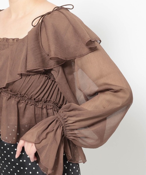 mysty woman（ミスティウーマン）の「ラッフルフリルブラウスキャミSET　659270（シャツ/ブラウス・レディース・オフホワイト/ブラック系その他/グレー/ブラウン・FREE）」の17枚目の写真