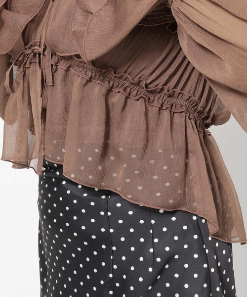 mysty woman（ミスティウーマン）の「ラッフルフリルブラウスキャミSET　659270（シャツ/ブラウス・レディース・オフホワイト/ブラック系その他/グレー/ブラウン・FREE）」の18枚目の写真