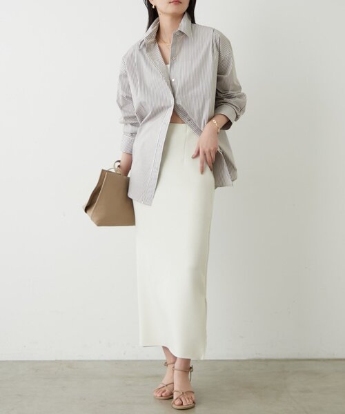 LOUNGEDRESS（ラウンジドレス）の「ストライプBigシャツ（シャツ/ブラウス・レディース・ネイビー/ベージュ・FREE）」の3枚目の写真
