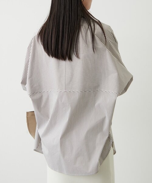 LOUNGEDRESS（ラウンジドレス）の「ストライプBigシャツ（シャツ/ブラウス・レディース・ネイビー/ベージュ・FREE）」の10枚目の写真