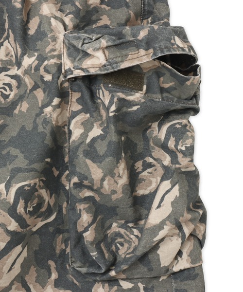 atmos pink（アトモスピンク）の「atmos pink Rose Camouflage Half Pants / アトモスピンク ローズ カモフラージュ ハーフ パンツ（その他パンツ・レディース・ブラック/カーキ/ピンク・M/S）」の10枚目の写真