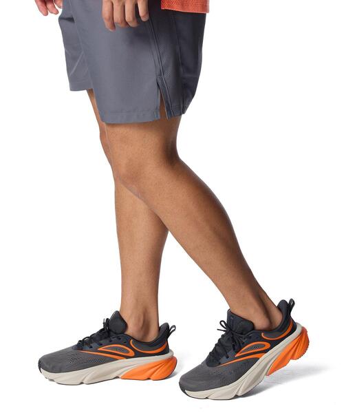 UNDER ARMOUR(アンダーアーマー)の「UAローグ6 ワイド(ランニング/メンズ)(スニーカー・メンズ・グレー×ホワイト・26.0cm/28.0cm/29.0cm/28.5cm/27.5cm/30.0cm/25.0cm/26.5cm/25.5cm/27.0cm)」の6枚目の写真