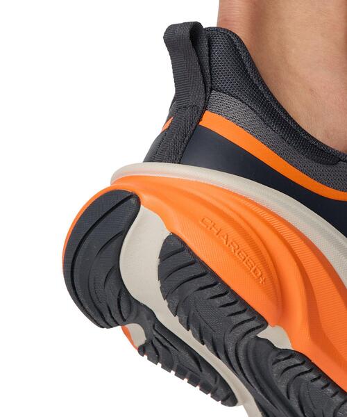UNDER ARMOUR(アンダーアーマー)の「UAローグ6 ワイド(ランニング/メンズ)(スニーカー・メンズ・グレー×ホワイト・26.0cm/28.0cm/29.0cm/28.5cm/27.5cm/30.0cm/25.0cm/26.5cm/25.5cm/27.0cm)」の9枚目の写真