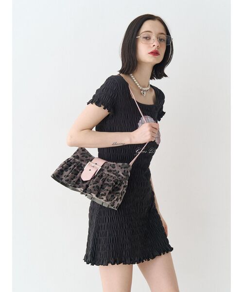 jouetie（ジュエティ）の「シャーリングミニワンピース（ワンピース・レディース・オフホワイト/ブルー/ブラック・MEDIUM）」の5枚目の写真