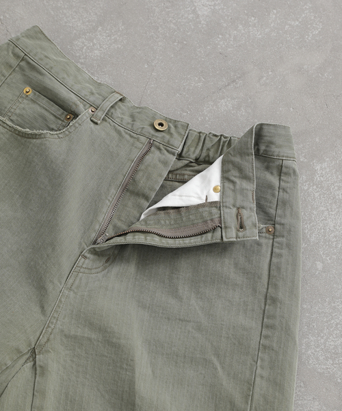 JOURNAL STANDARD LUXE（ジャーナルスタンダード　ラックス）の「ヴィンテージヘリンボン スウィッチパンツ（その他パンツ・レディース・カーキ・MEDIUM/SMALL）」の16枚目の写真
