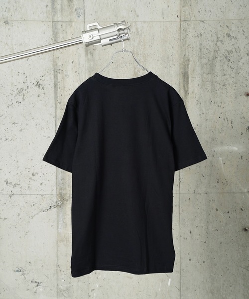 FRUIT OF THE LOOM(フルーツオブザルーム)の「"05"≪FRUIT OF THE LOOM≫パックT 7.0oz ヘビーウェイト Tシャツ(胸ポケットなし)(Tシャツ/カットソー・メンズ・ブラック/オフホワイト・MEDIUM/LARGE/X-LARGE)」の11枚目の写真