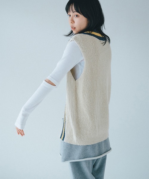 soduk(スドーク)の「【soduk】26SS新作 crossing knit vest / クロッシングニットベスト(ベスト・レディース・ブラウン/ブラック/アイボリー・ONE SIZE)」の10枚目の写真