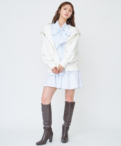 AND COUTURE(アンドクチュール)の「ロゴ刺繍ボンディングZIPパーカー(パーカー・レディース・ブラック/オフホワイト/ベージュ/ライトグレー・FREE)」の19枚目の写真
