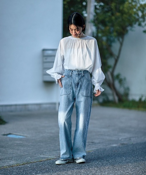 Sunny clouds（サニークラウズ）の「サニークラウズ　贅沢ジーンズ〈レディース〉（デニムパンツ・レディース・ライトブルー・64/67/70/73）」の2枚目の写真