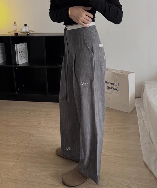 Teem Store(チームストア)の「リボン刺繍ダブルウエストストライプスラックス ワイドパンツ(スラックス・レディース・グレー・M/L)」の16枚目の写真