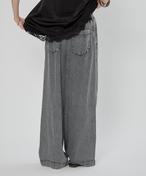 Remind me and forever(リマインドミーアンドフォーエバー)の「【接触冷感】デニムイージーパンツ(デニムパンツ・レディース・スミクロ/ケミカルウォッシュ・FREE)」の20枚目の写真