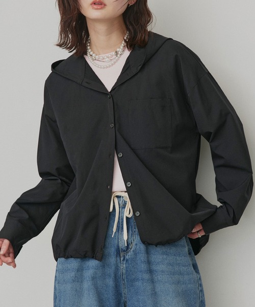 ad thie(アドティエ)の「UVカット オーバーサイズ フード付き シャツ(シャツ/ブラウス・レディース・グレイッシュベージュ/ブラック・FREE)」の19枚目の写真