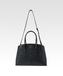 AFTERPRAY（アフタープレイ）の「タイムレスレザーバッグミディアムブラック（メッセンジャーバッグ）」