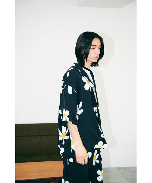 SUNNY SPORTS(サニースポーツ)の「SUNNY SPORTS サニースポーツ / printed box shirt(シャツ/ブラウス・メンズ・その他2/その他1/ブラック・SMALL/LARGE/MEDIUM)」の4枚目の写真