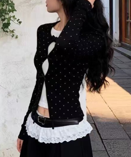 Achic(アシック)の「ドット柄 フェイクレイヤード リボトップス(Tシャツ/カットソー・レディース・ブラック・M)」の3枚目の写真