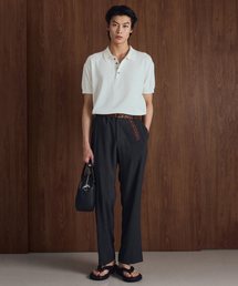 TNGT（ティーエヌジーティー）の「Kinoshita Seersucker Tapered Pants (Grey) TNPA6E206G2（スラックス）」