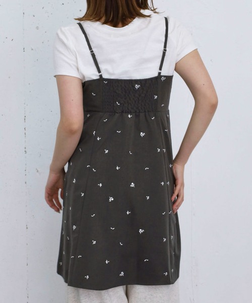 archives(アルシーヴ)の「花柄刺繍ミニキャミOP(ワンピース・レディース・アイボリー/チャコールグレー・MEDIUM)」の5枚目の写真