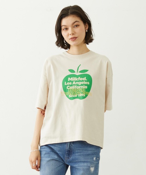 MILKFED.(ミルクフェド)の「APPLE EMBROIDERY S/S TEE(Tシャツ/カットソー・レディース・オフホワイト/ピンク/ブラック・L/M)」の1枚目の写真