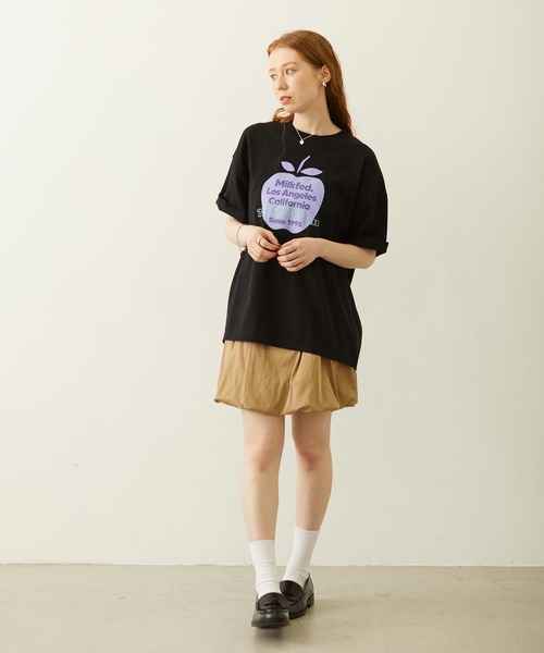 MILKFED.(ミルクフェド)の「APPLE EMBROIDERY S/S TEE(Tシャツ/カットソー・レディース・オフホワイト/ピンク/ブラック・L/M)」の6枚目の写真