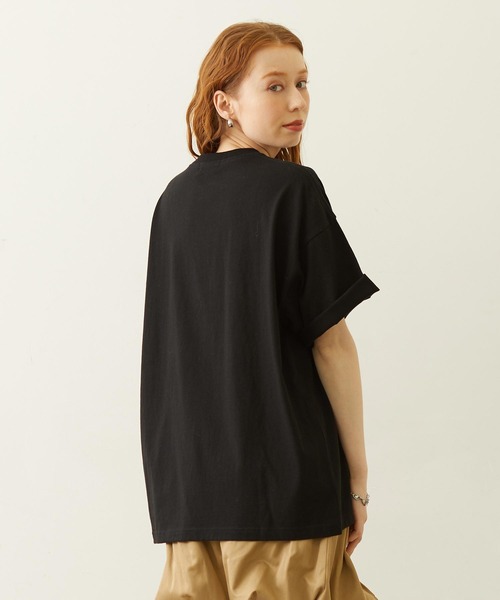 MILKFED.(ミルクフェド)の「APPLE EMBROIDERY S/S TEE(Tシャツ/カットソー・レディース・オフホワイト/ピンク/ブラック・L/M)」の5枚目の写真