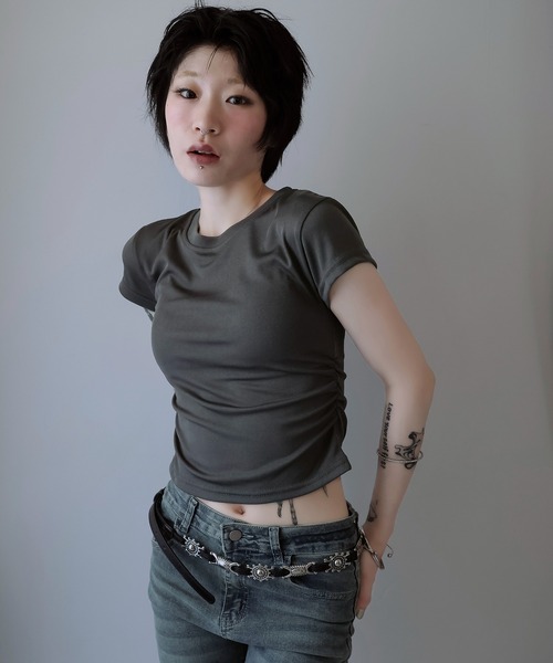 Ulysses(ユリシス)の「サイドギャザーミニTシャツ(Tシャツ/カットソー・レディース・ダークグレー/ブラック/ホワイト/ライトグレー・M/S)」の10枚目の写真