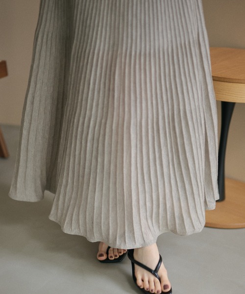 LAULEN(ローレン)の「tuck flare knit skirt /タックフレアニットスカート(スカート・レディース・モカ/グレイッシュベージュ・FREE)」の19枚目の写真