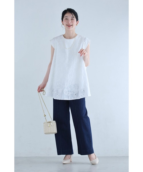 cawaii(カワイイ)の「Aラインに広がる蔦花刺繍ブラウストップス(シャツ/ブラウス・レディース・ホワイト・FREE)」の6枚目の写真