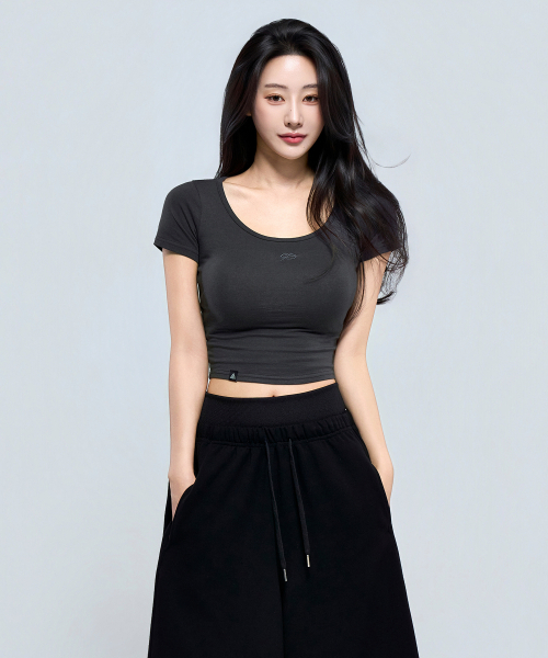 PHYSICAL GARMENTS（フィジカルガーメンツ）の「P5076 ウーマン モーダル シンボル クロップ 半袖[3COLOR]（Tシャツ/カットソー・レディース・ホワイト/チャコール/ブラック・FREE）」の21枚目の写真