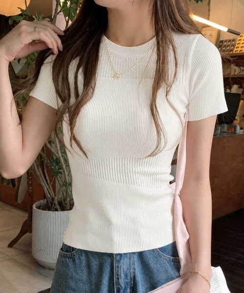 Miniministore(ミニミニストア)の「デザイン編みリブニットサマートップス半袖(Tシャツ/カットソー・レディース・オフホワイト/グレー・FREE)」の1枚目の写真