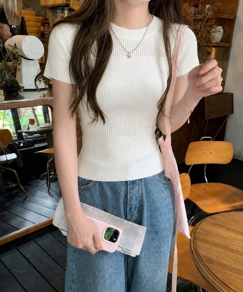 Miniministore(ミニミニストア)の「デザイン編みリブニットサマートップス半袖(Tシャツ/カットソー・レディース・オフホワイト/グレー・FREE)」の4枚目の写真