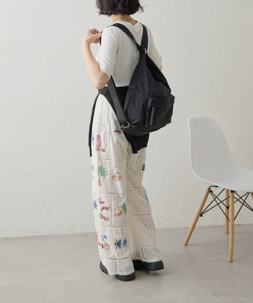 ear PAPILLONNER(イアパピヨネ)の「《Utaha企画》撥水3WAYリュック/ショルダーバッグ(バックパック/リュック・レディース・ブラック・FREE)」の16枚目の写真