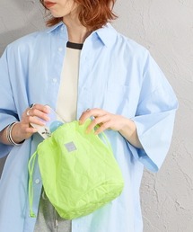 MIS（エムアイエス）の「【WEB限定】[MIS/エムアイエス] ミリタリー キルティング巾着バッグ（ショルダーバッグ）」