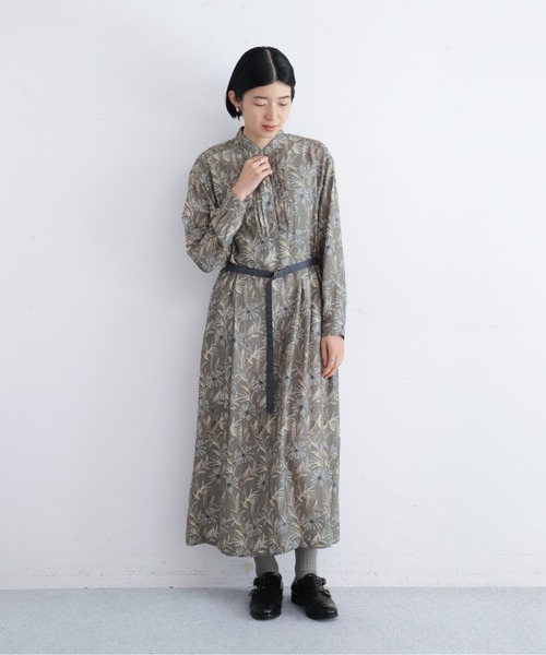 NOMBRE IMPAIR(ノンブルアンペール)の「オータムフォレストプリント ベルト付きワンピース(ワンピース・レディース・ネイビー/カーキ・FREE)」の3枚目の写真