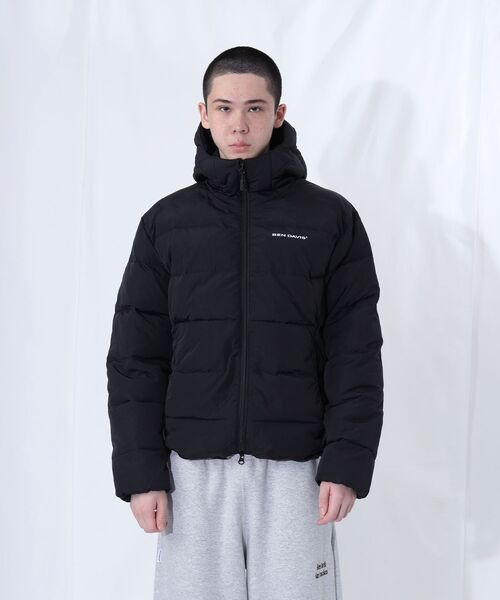 BEN DAVIS（ベンデイビス）の「【BEN DAVIS（ベンデイビス）】BD HOODED PUFFER JACKET / パデッド ジャケット 中綿 軽量アウター 保温 オーバーサイズ ストリート ユニセックス（ダウンジャケット/コート・メンズ・その他1/ダークネイビー/ブラック/スカイブルー・LARGE/MEDIUM/X-LARGE）」の5枚目の写真