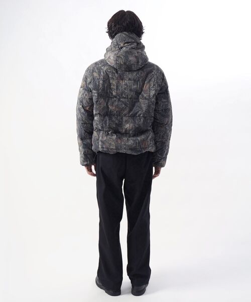 BEN DAVIS（ベンデイビス）の「【BEN DAVIS（ベンデイビス）】BD HOODED PUFFER JACKET / パデッド ジャケット 中綿 軽量アウター 保温 オーバーサイズ ストリート ユニセックス（ダウンジャケット/コート・メンズ・その他1/ダークネイビー/ブラック/スカイブルー・LARGE/MEDIUM/X-LARGE）」の14枚目の写真