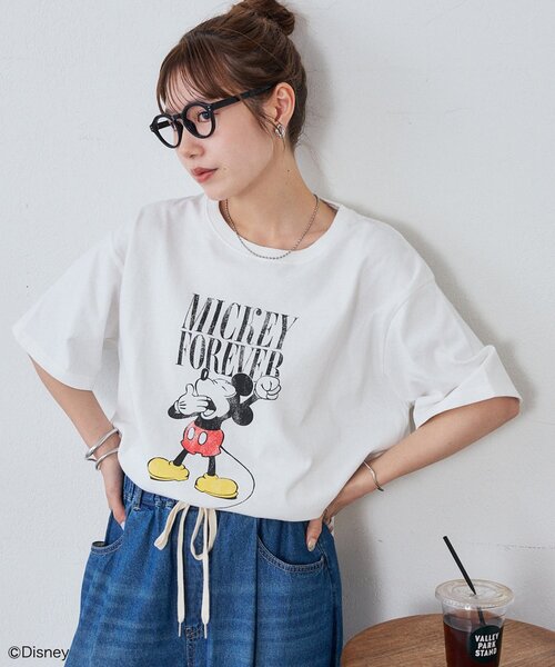 DISCOAT(ディスコート)の「【Enlude】DisneyロゴグラフィックTシャツ《ユニセックス》(Tシャツ/カットソー・レディース・ブラック/チャコールグレー/オフホワイト・MEDIUM/LARGE)」の7枚目の写真