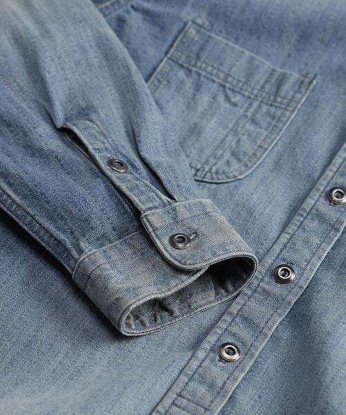 RRL(ダブル アール エル)の「インディゴ デニム ワークシャツ(シャツ/ブラウス・メンズ・ブルー・M/L/XL)」の9枚目の写真