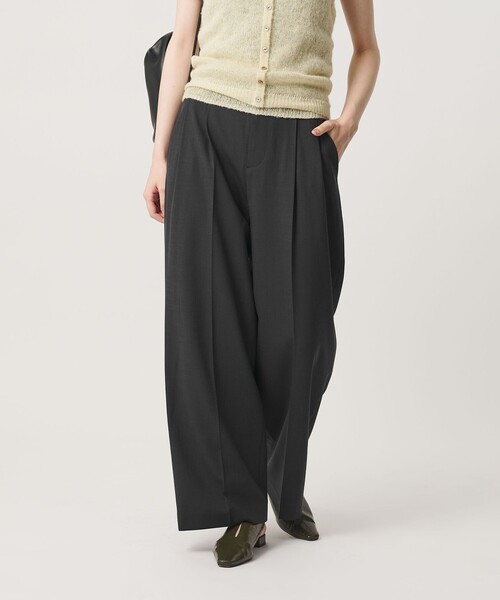 BEAUTY&YOUTH UNITED ARROWS（ビューティーアンドユースユナイテッドアローズ）の「ポリエステルブレンド ２タック タブワイドパンツ ウォッシャブル 防シワ（その他パンツ・レディース・ブラック/ダークブラウン/ダークグレー/ベージュ・M/S/XS）」の5枚目の写真