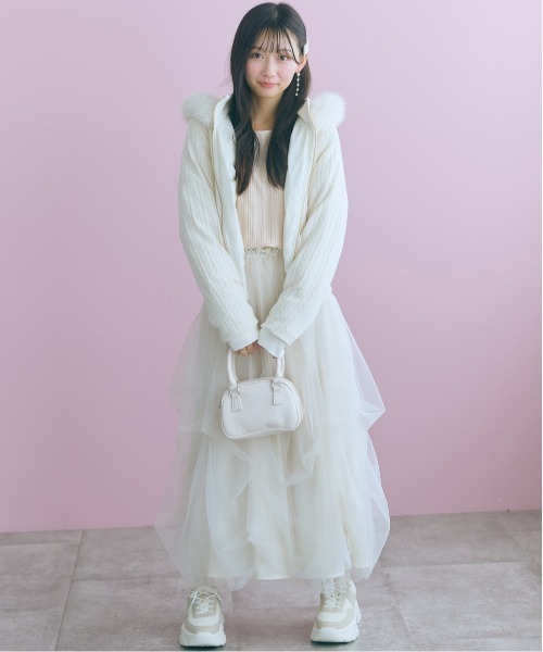 marun(マルン)の「<大きいサイズ>ショート丈ケーブルニット中綿ブルゾン marun(ブルゾン・レディース・アイボリー/ブラック・5L/4L/3L/LL/L)」の12枚目の写真