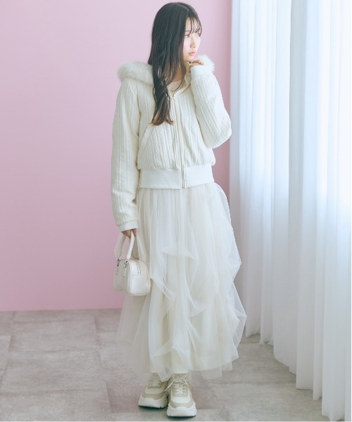 marun(マルン)の「<大きいサイズ>ショート丈ケーブルニット中綿ブルゾン marun(ブルゾン・レディース・アイボリー/ブラック・5L/4L/3L/LL/L)」の17枚目の写真