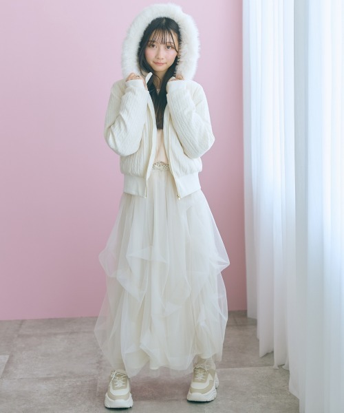 marun(マルン)の「<大きいサイズ>ショート丈ケーブルニット中綿ブルゾン marun(ブルゾン・レディース・アイボリー/ブラック・5L/4L/3L/LL/L)」の18枚目の写真