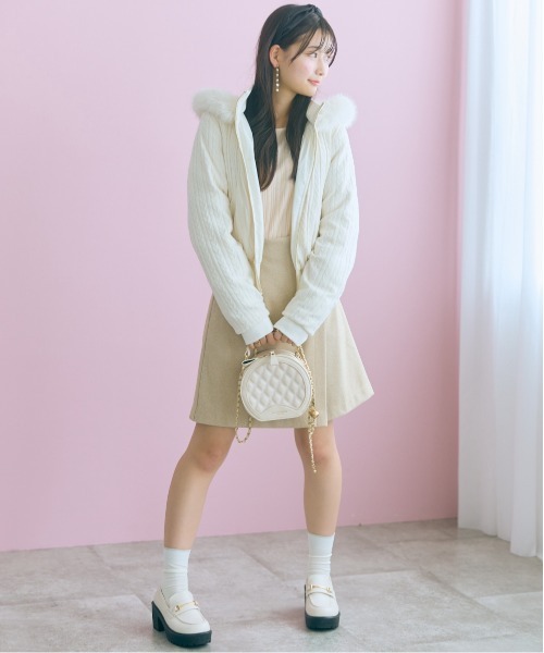 marun(マルン)の「<大きいサイズ>ショート丈ケーブルニット中綿ブルゾン marun(ブルゾン・レディース・アイボリー/ブラック・5L/4L/3L/LL/L)」の21枚目の写真