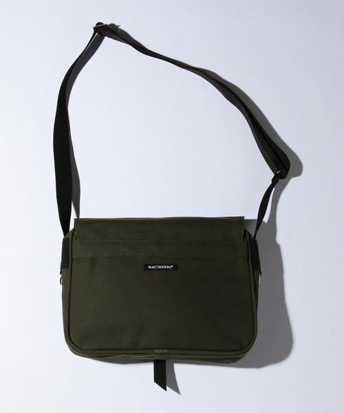 marimekko（マリメッコ）の「＜marimekko（マリメッコ）＞ MAGNETTILAUKKU/バッグ（ショルダーバッグ・メンズ・ダークグレー/オリーブ/ブラック/ネイビー・PNESIZE）」の9枚目の写真