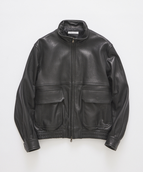 JOURNAL STANDARD(ジャーナルスタンダード)の「ニュージーランド ラム ダッド レザー スタンド ブルゾン(ライダースジャケット・メンズ・ブラック・MEDIUM/LARGE)」の1枚目の写真