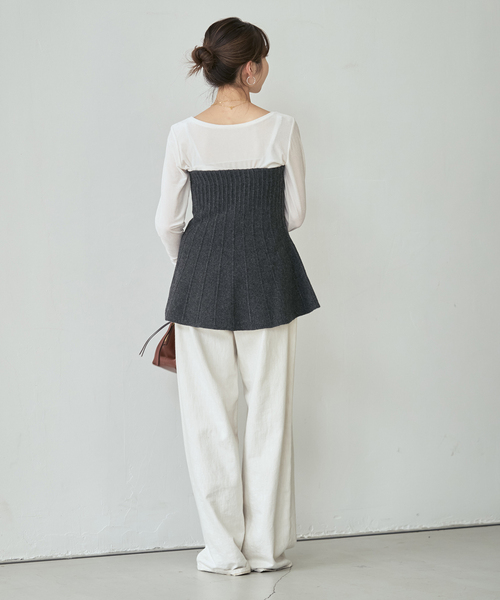 Noble(ノーブル)の「2WAY KNITビスチェ(ニット/セーター・レディース・ベージュ/グレー・FREE)」の13枚目の写真