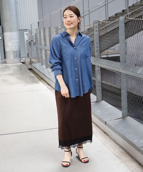 le.coeur blanc(ルクールブラン)の「シアーデニムシャツ(シャツ/ブラウス・レディース・ブルー・38)」の17枚目の写真