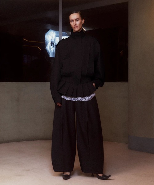 CONZ(コンズ)の「Bontan Wide Trousers(スラックス・レディース・ブラック/ベージュ・S/M)」の16枚目の写真
