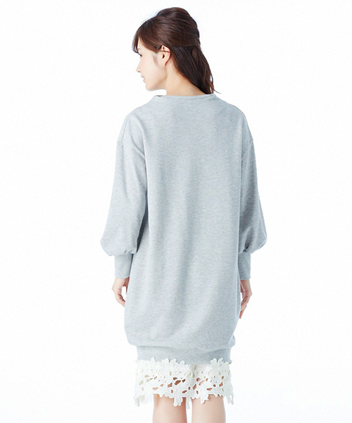 IEDIT（イディット）の「女っぽい絶妙レイヤードが完成する甘編みスウェットワンピ＆すそレースペチスカートセット　（ワンピース・レディース・杢グレー/ブラック・LARGE/SMALL/XX-LARGE/X-LARGE/MEDIUM）」の16枚目の写真