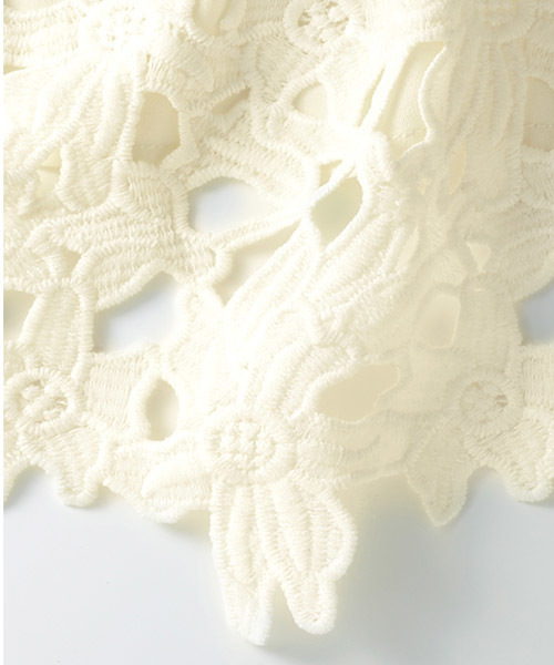 IEDIT（イディット）の「女っぽい絶妙レイヤードが完成する甘編みスウェットワンピ＆すそレースペチスカートセット　（ワンピース・レディース・杢グレー/ブラック・LARGE/SMALL/XX-LARGE/X-LARGE/MEDIUM）」の8枚目の写真