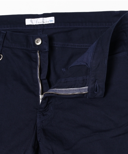 URBAN RESEARCH（アーバンリサーチ）の「UR Lite  コットンサテンストレッチテーパード（その他パンツ・メンズ・カーキ/キャメル/ホワイト/ブルー系その他/ブラック・SMALL/MEDIUM/LARGE）」の8枚目の写真